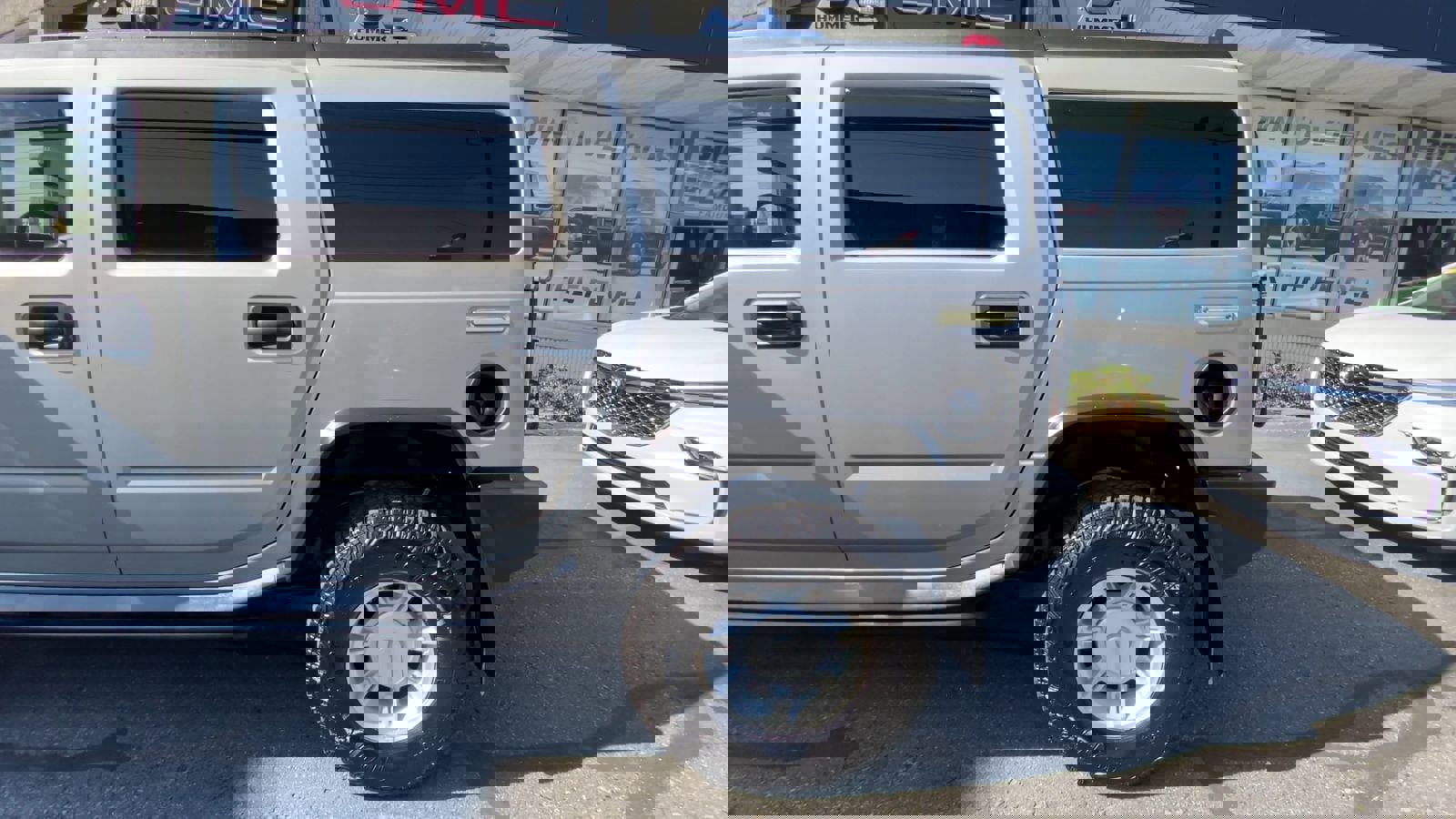 Used 2005 HUMMER H2 SUV w/ Preferred Equipment Group image 35