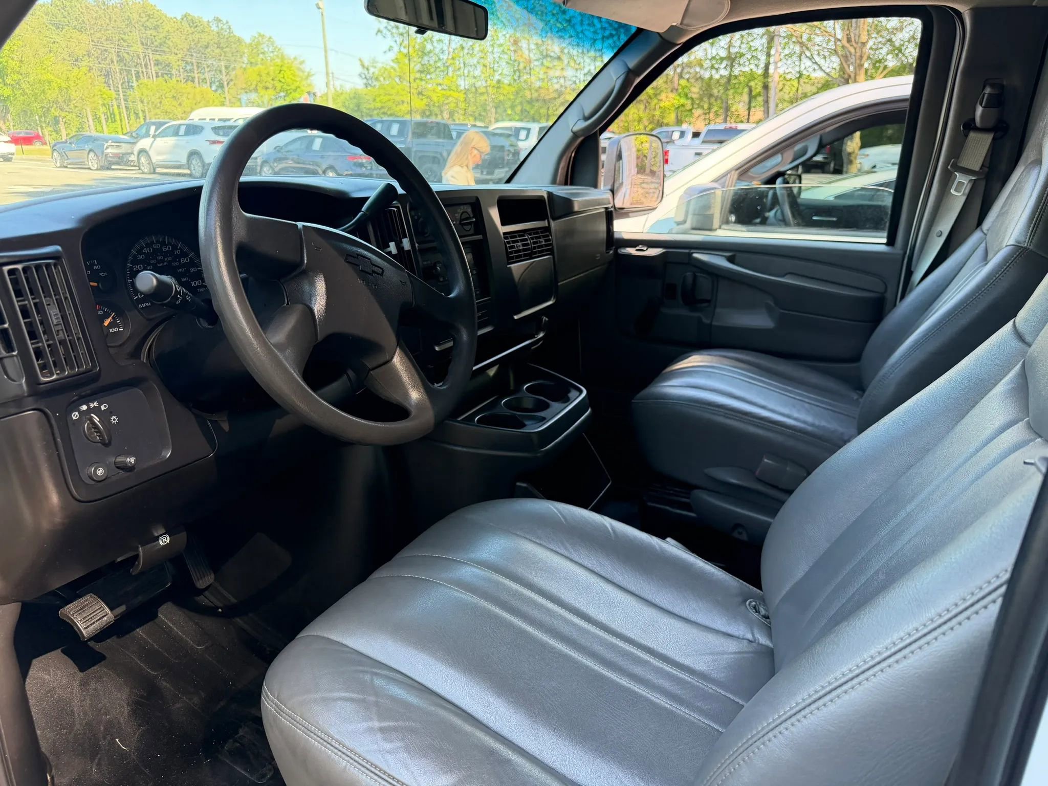 Used 2007 Chevrolet Express 1500 image 4