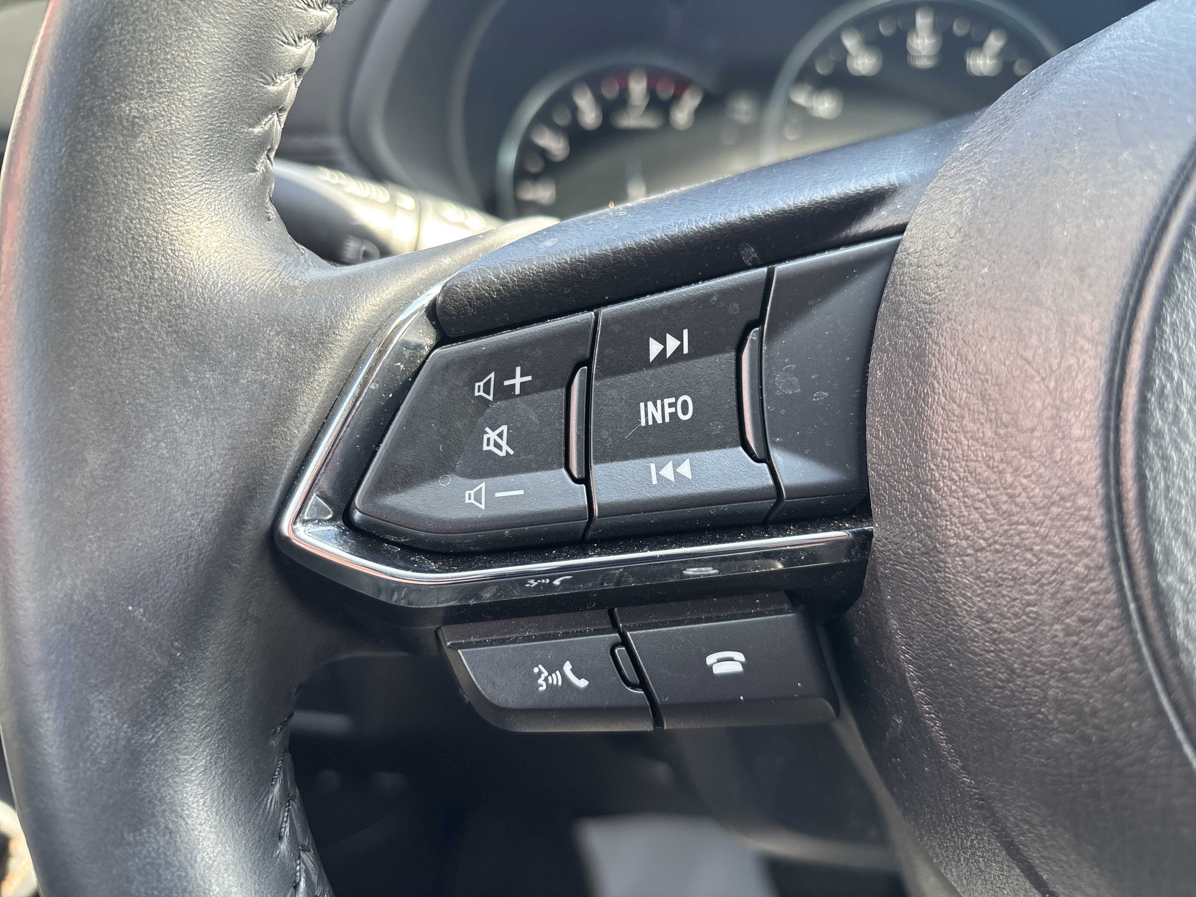 Used 2023 MAZDA CX-5 AWD 2.5 S w/ Premium Package image 19