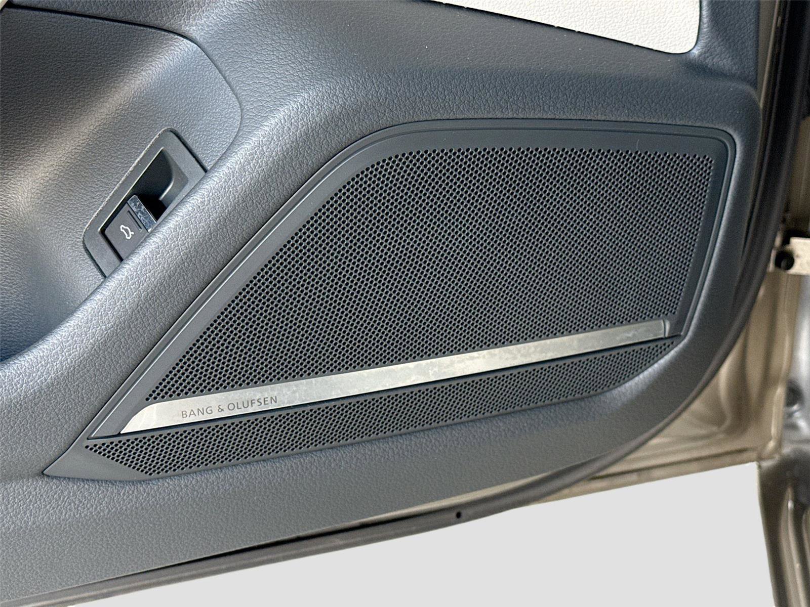 Used 2021 Audi A6 Premium Plus w/ Premium Plus Package image 19