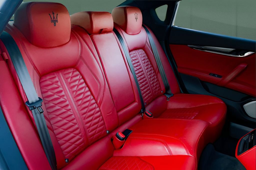 Used 2022 Maserati Quattroporte Modena image 21