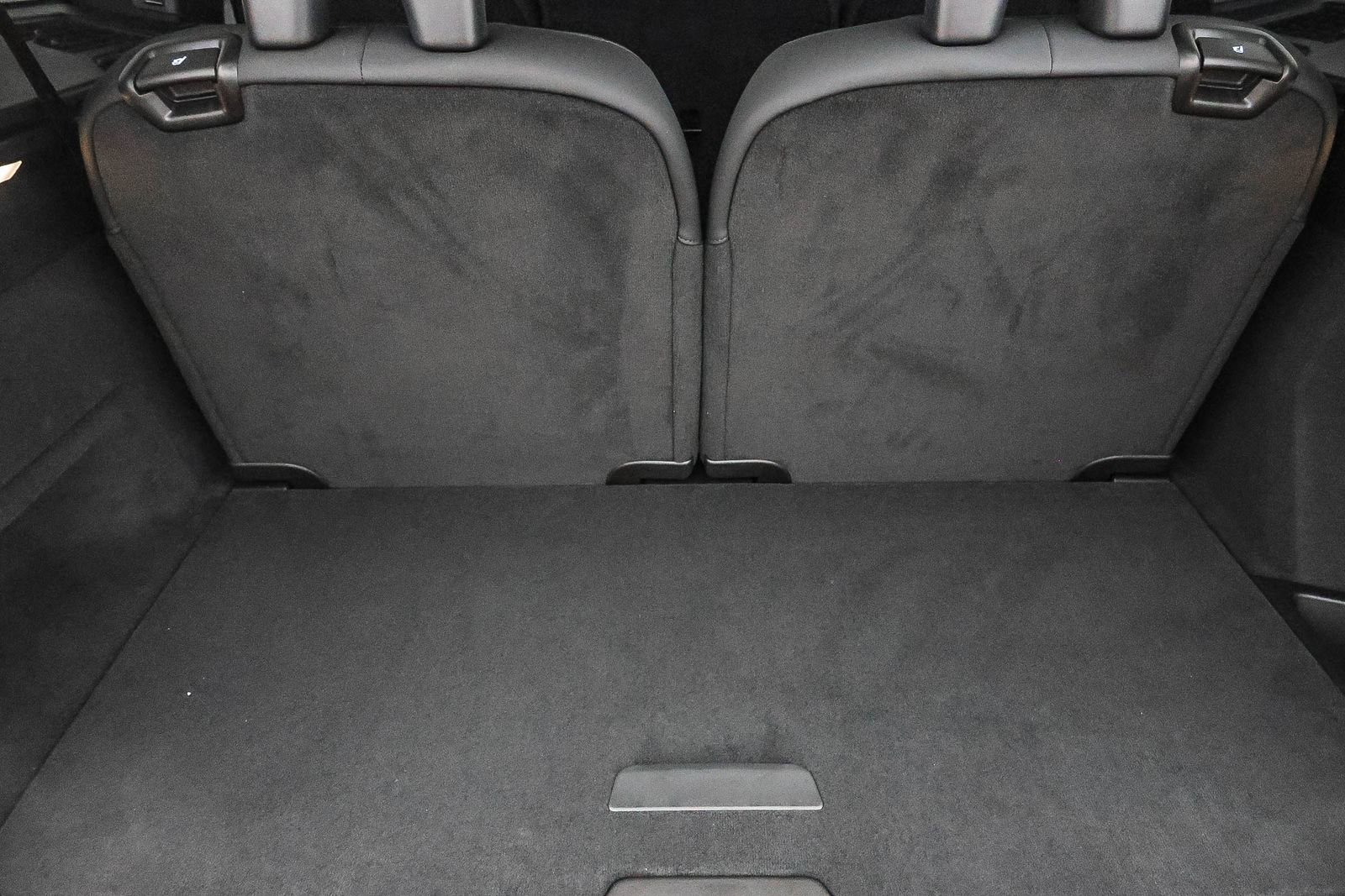 New 2026 Volvo XC90 B5 Core image 26