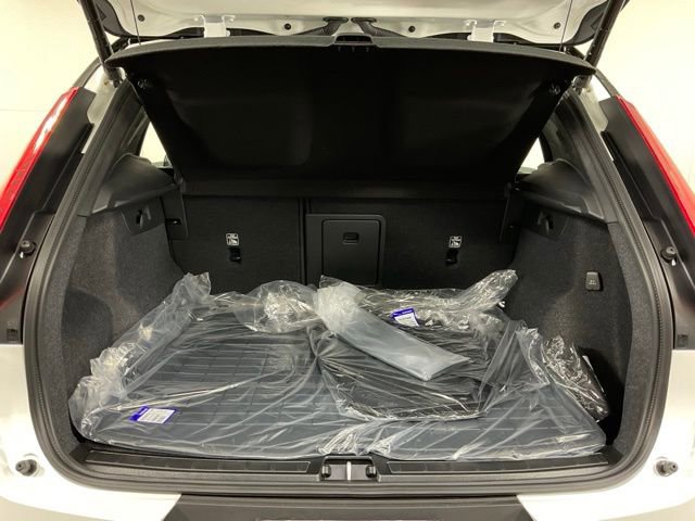 New 2026 Volvo XC40 B5 Ultra w/ Protection Package Premier image 35