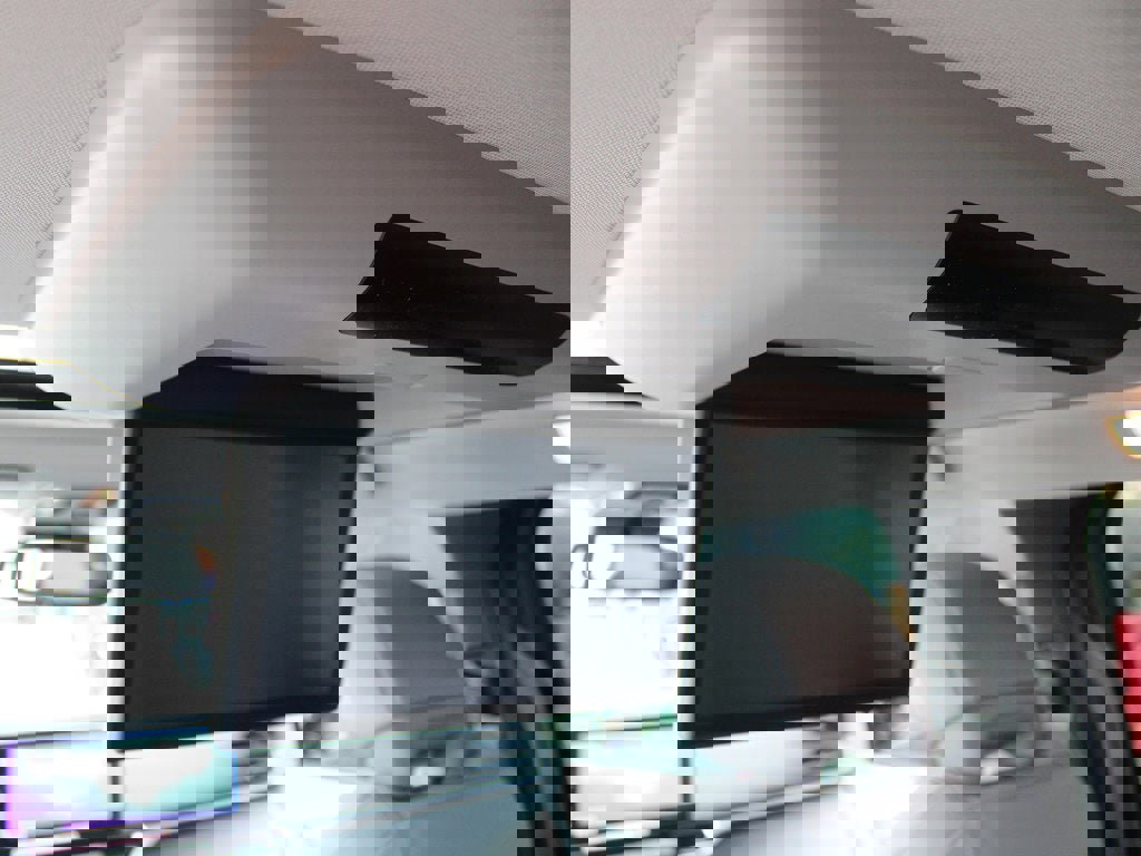 Used 2025 Toyota Sienna XLE image 20