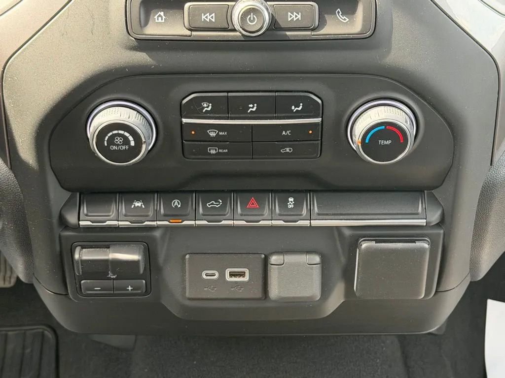 Used 2023 Chevrolet Silverado 1500 Custom AWD/4WD image 22