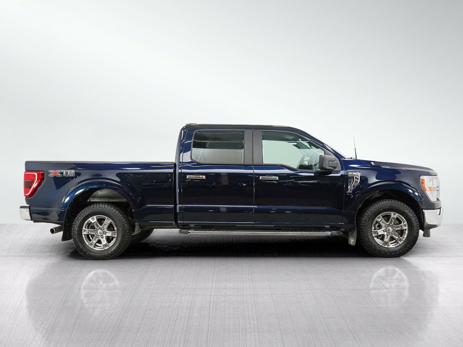 Used 2023 Ford F150 XLT w/ XTR Package AWD/4WD image 6