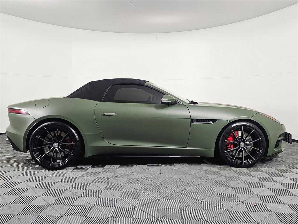 Used 2018 Jaguar F-TYPE R image 9