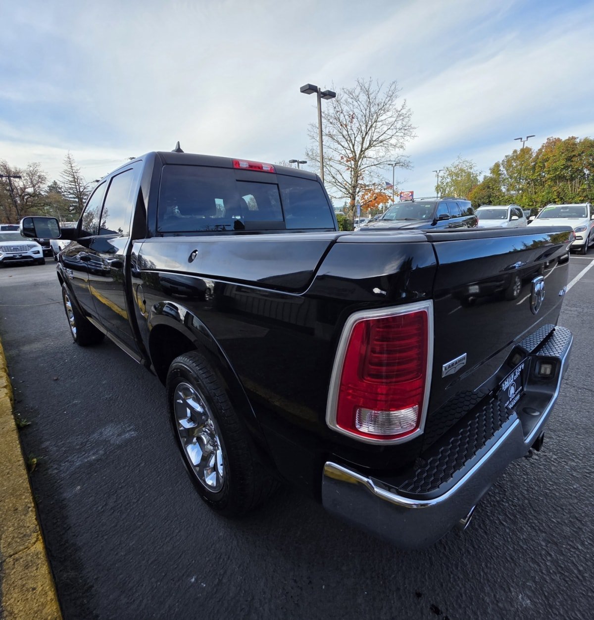 Used 2014 RAM 1500 Laramie AWD/4WD image 10