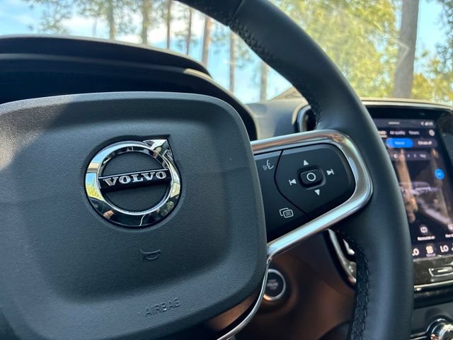 New 2026 Volvo XC40 B5 Plus w/ Protection Package Premier AWD/4WD image 29