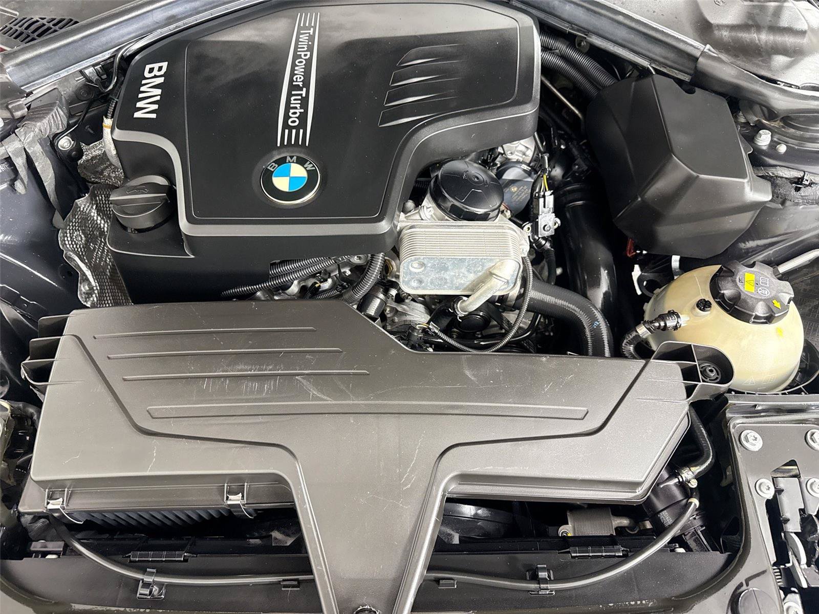Used 2015 BMW 320i xDrive Sedan AWD/4WD image 39