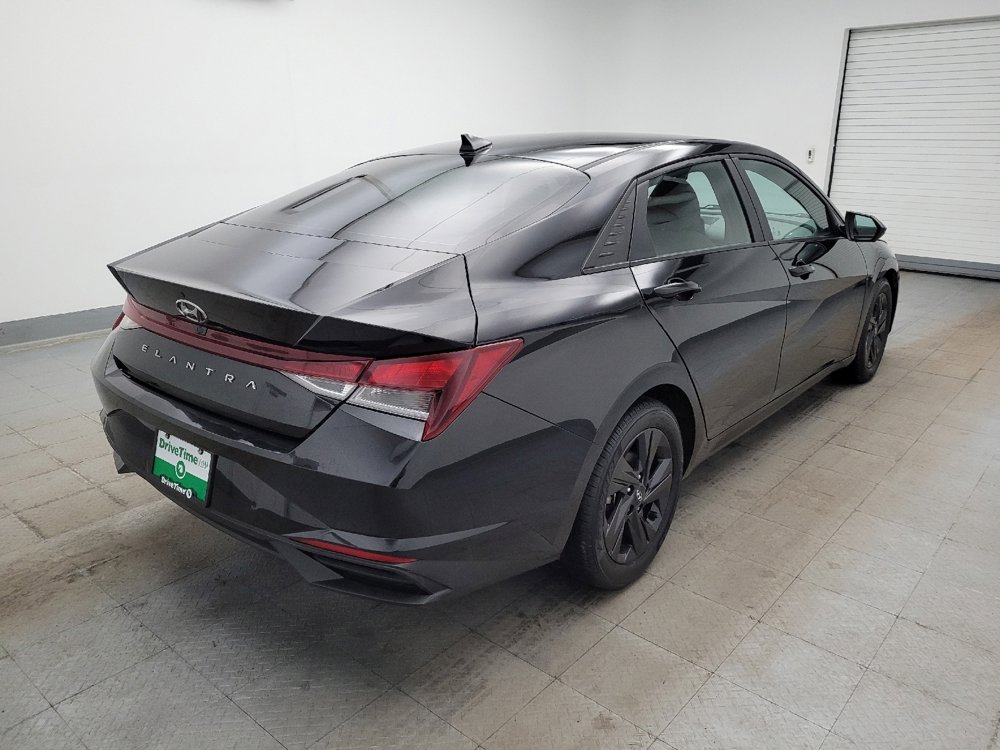 Used 2021 Hyundai Elantra SEL image 9