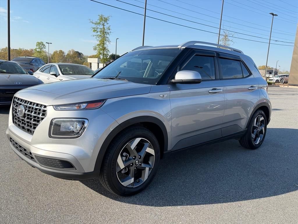 Certified 2023 Hyundai Venue SEL w/ Cargo Package image 7