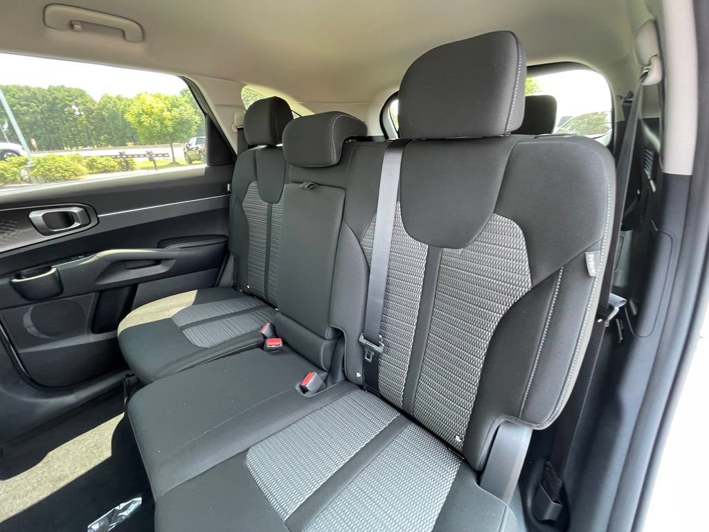 New 2026 Kia Sorento LX FWD image 25