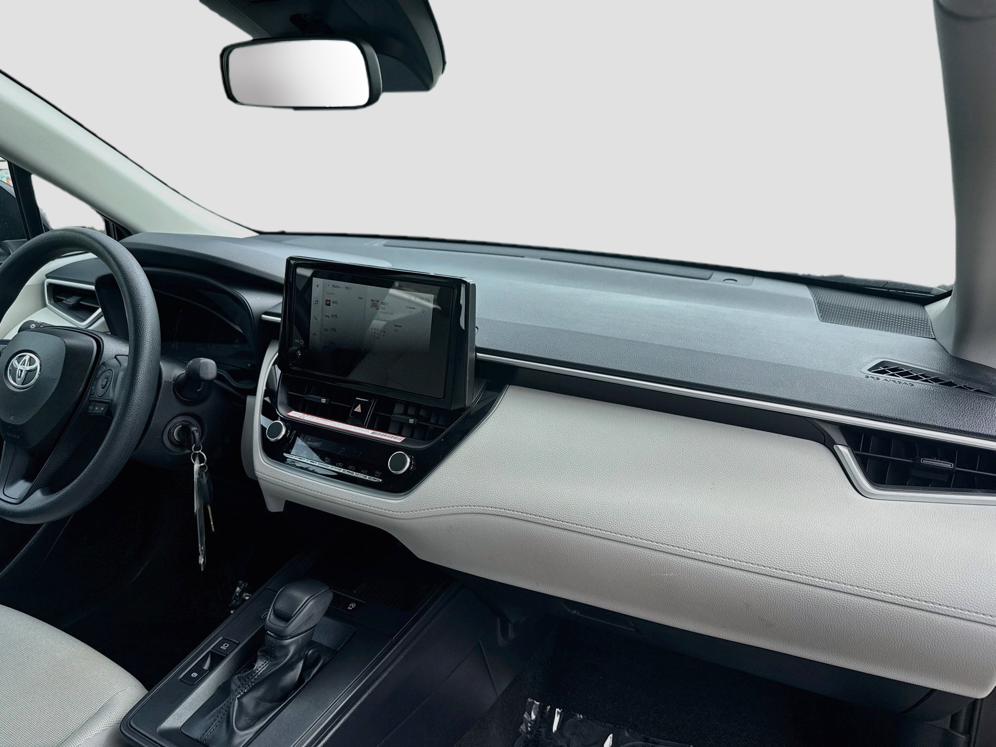 Used 2026 Toyota Corolla Cross L FWD image 30