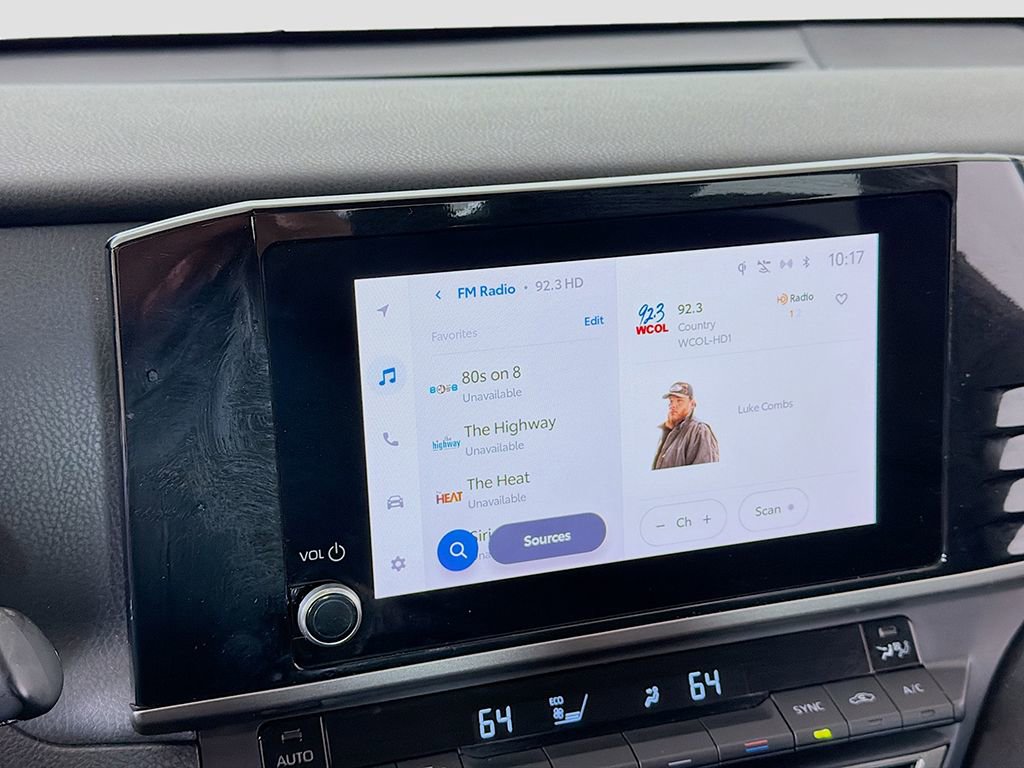 Used 2025 Toyota Camry LE image 32