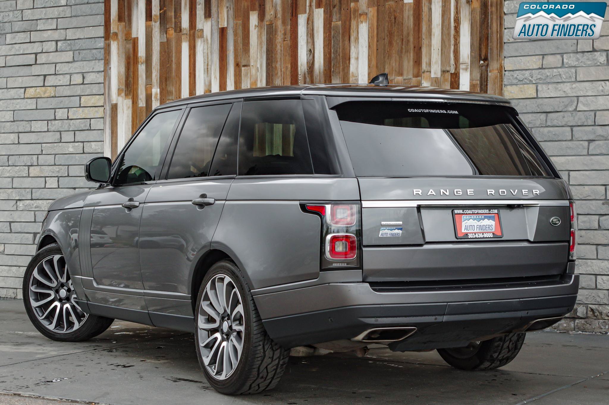 Used 2018 Land Rover Range Rover Supercharged AWD/4WD image 4
