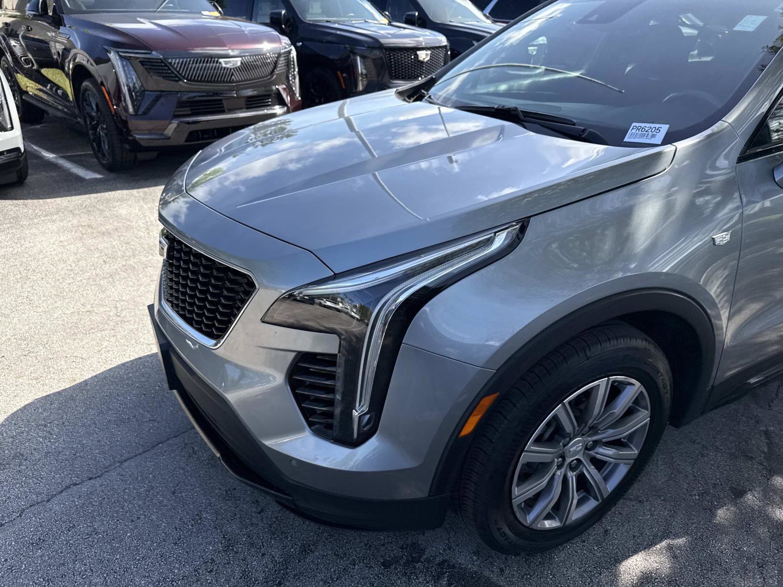 Used 2023 Cadillac XT4 Sport w/ Cold Weather Package image 9