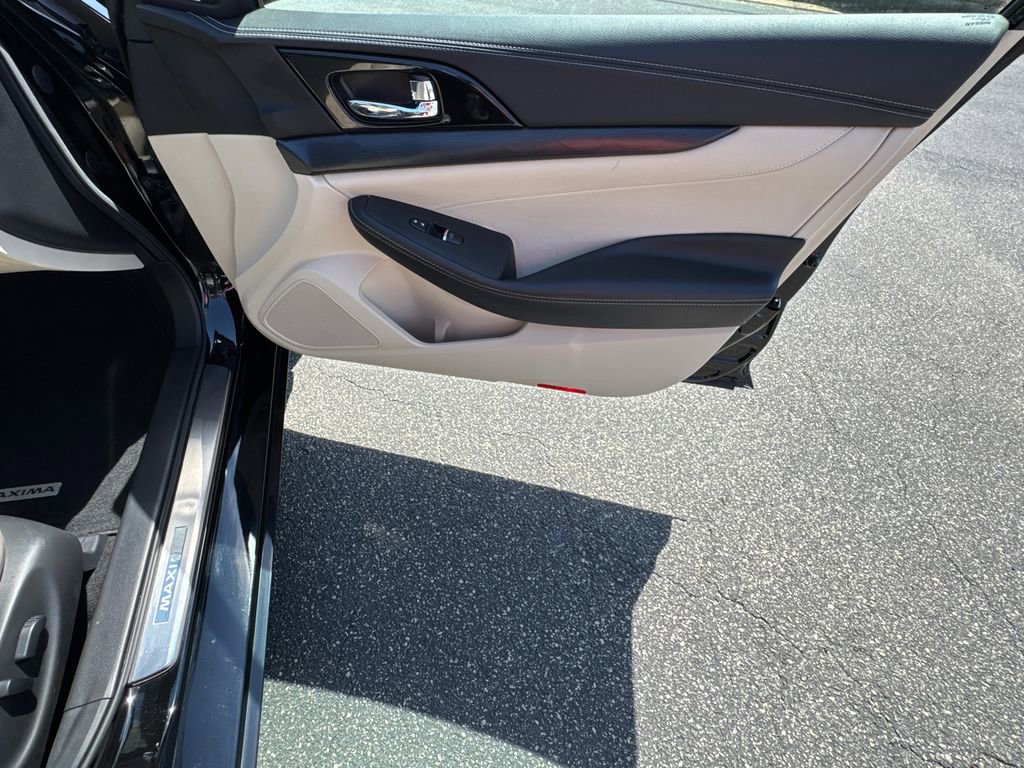 Used 2021 Nissan Maxima Platinum w/ Sport Mat Group image 14