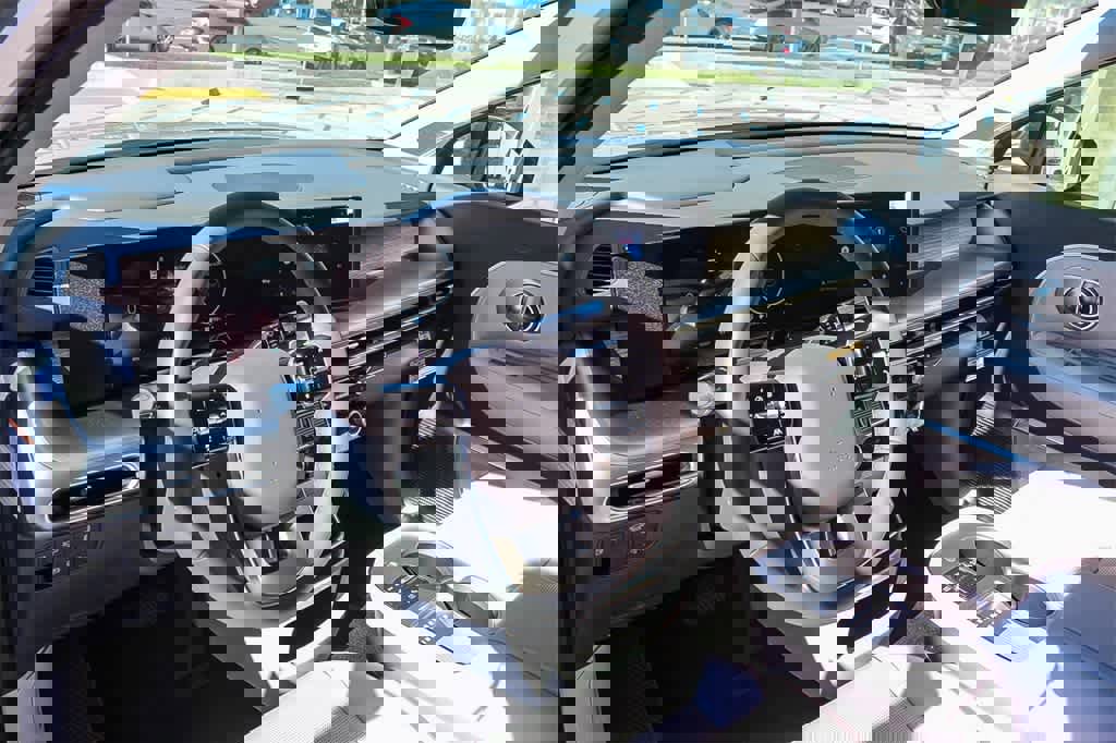 New 2026 Hyundai Ioniq 9 Limited w/ Tow & Go Package image 22