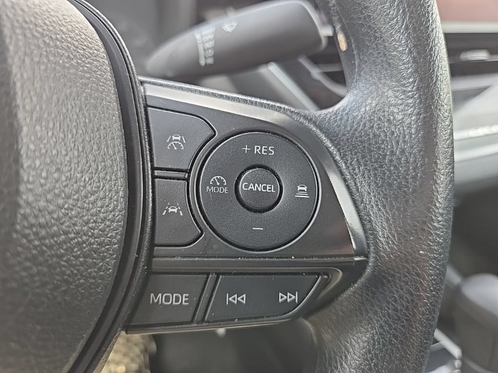 Used 2024 Toyota Corolla LE FWD image 17