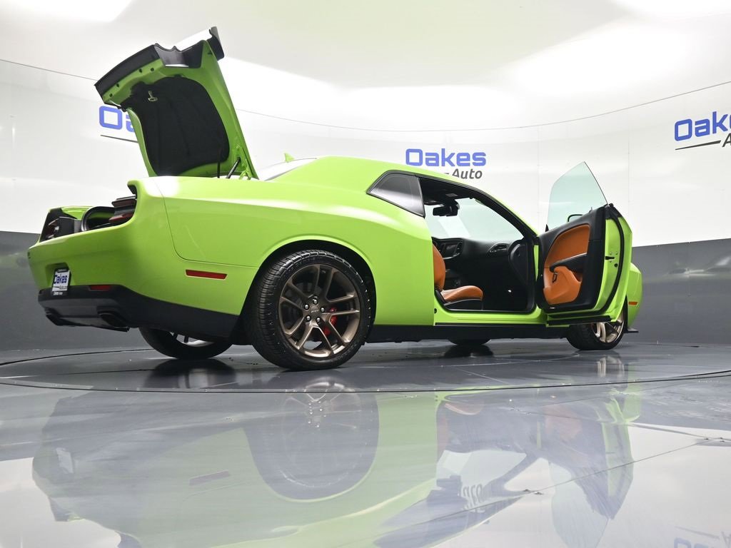 Used 2019 Dodge Challenger SRT Hellcat Redeye image 52