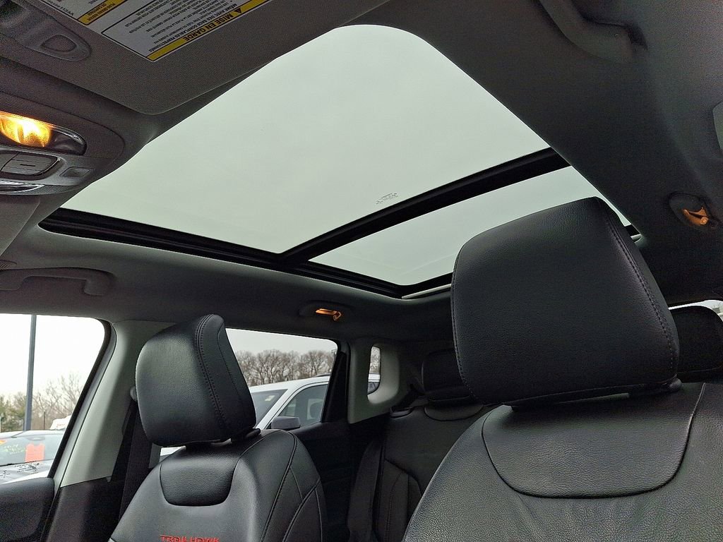 Certified 2022 Jeep Compass Trailhawk w/ Trailhawk Elite Group image 14