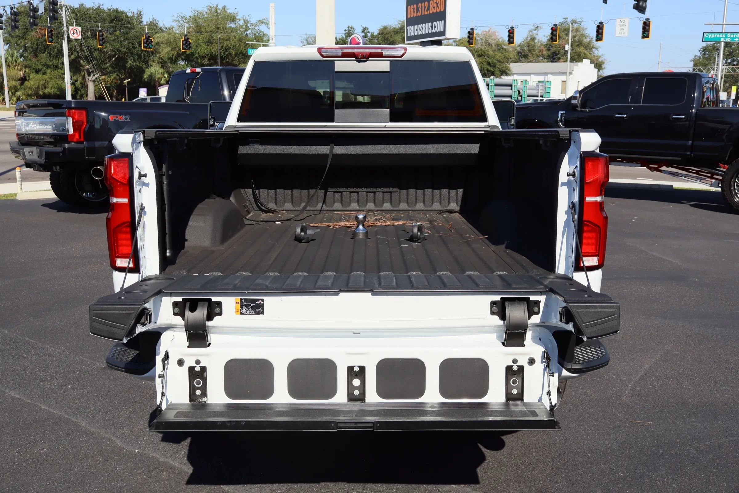 Used 2024 Chevrolet Silverado 2500 High Country w/ High Country Premium Package AWD/4WD image 26
