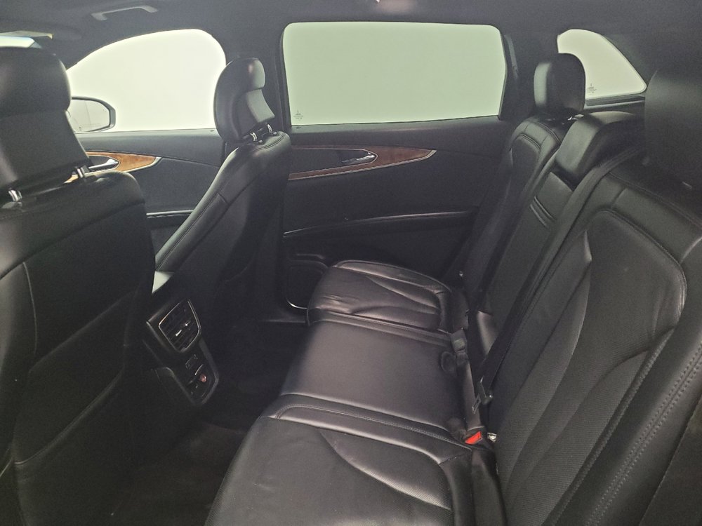 Used 2017 Lincoln MKX Reserve w/ Lincoln MKX Climate Package AWD/4WD image 18