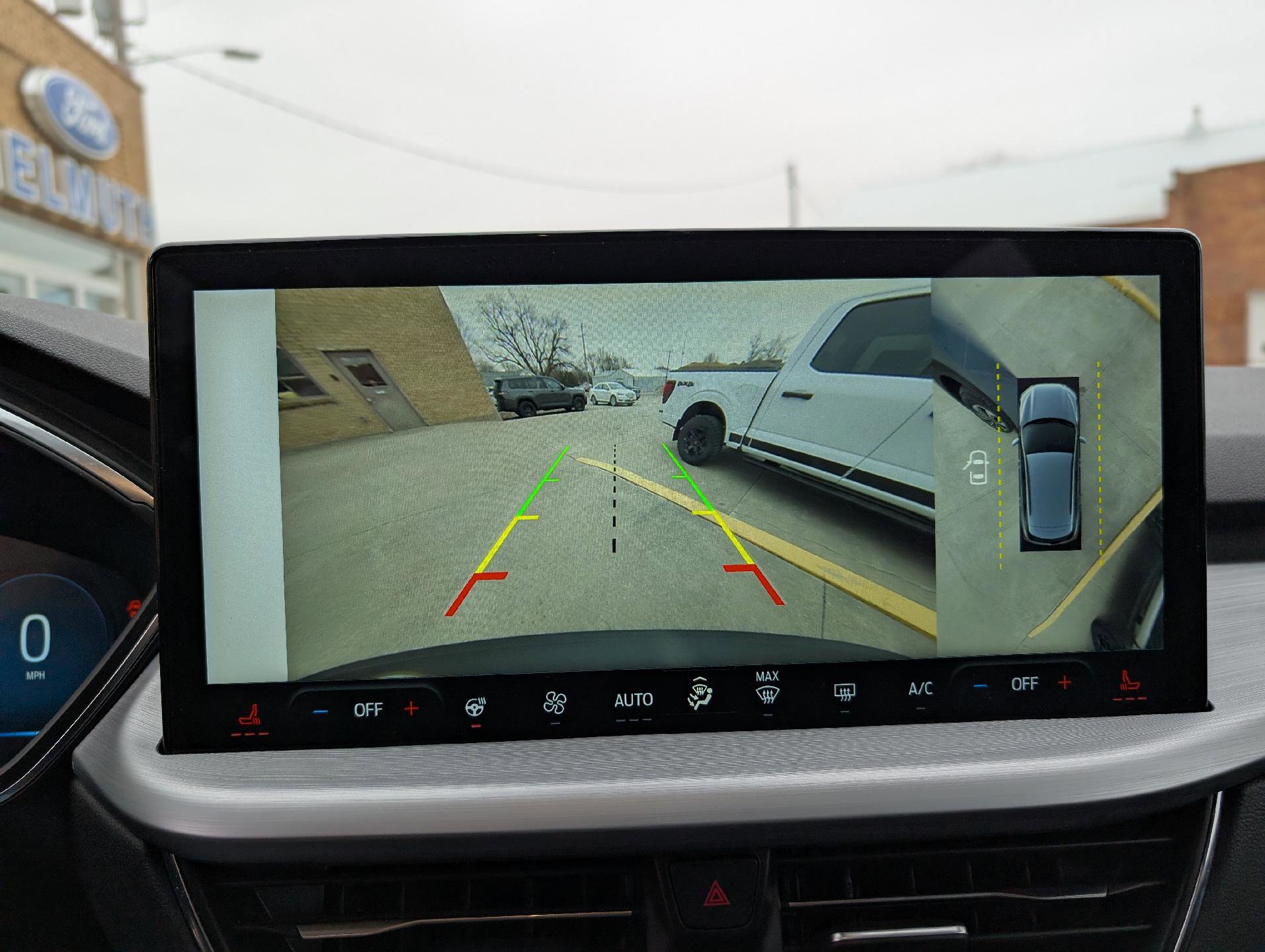 Used 2024 Ford Escape Platinum image 25