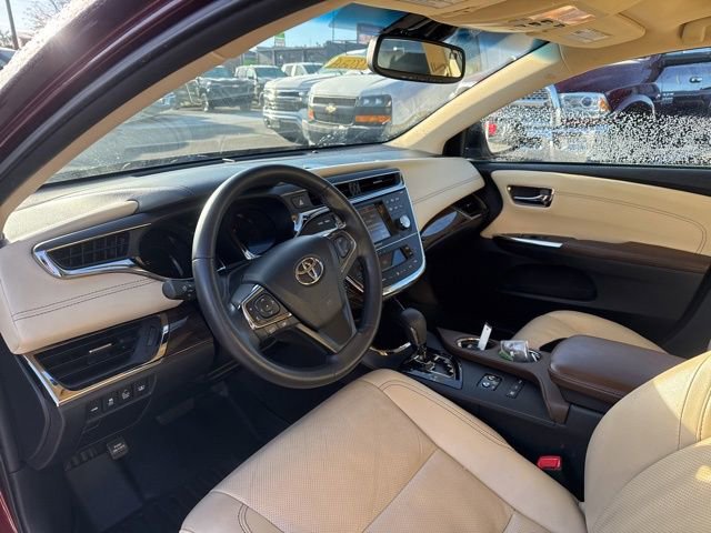 Used 2013 Toyota Avalon Limited image 12