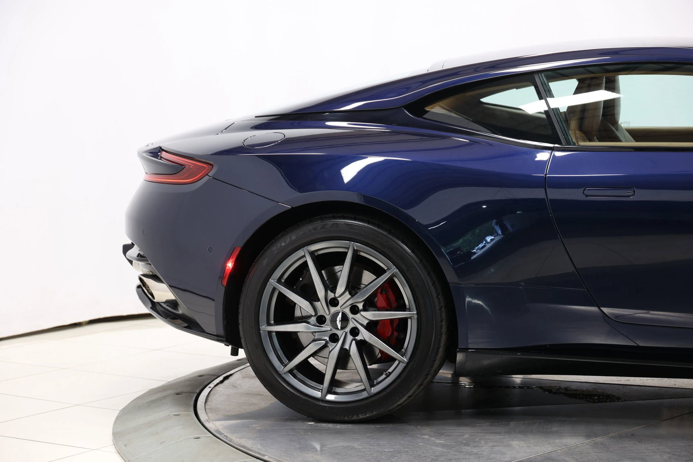 Used 2017 Aston Martin DB11 V12 image 61