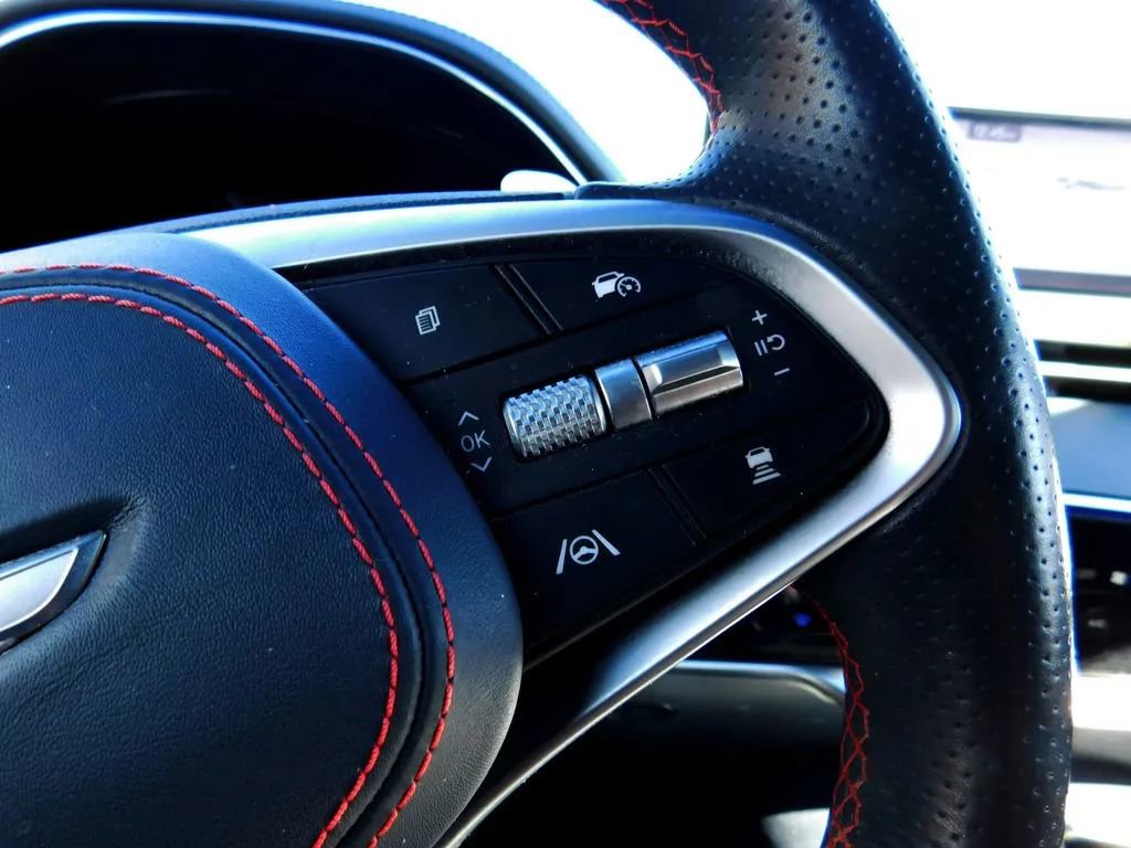 Used 2023 Genesis GV70 2.5T w/ Sport Prestige Package image 27