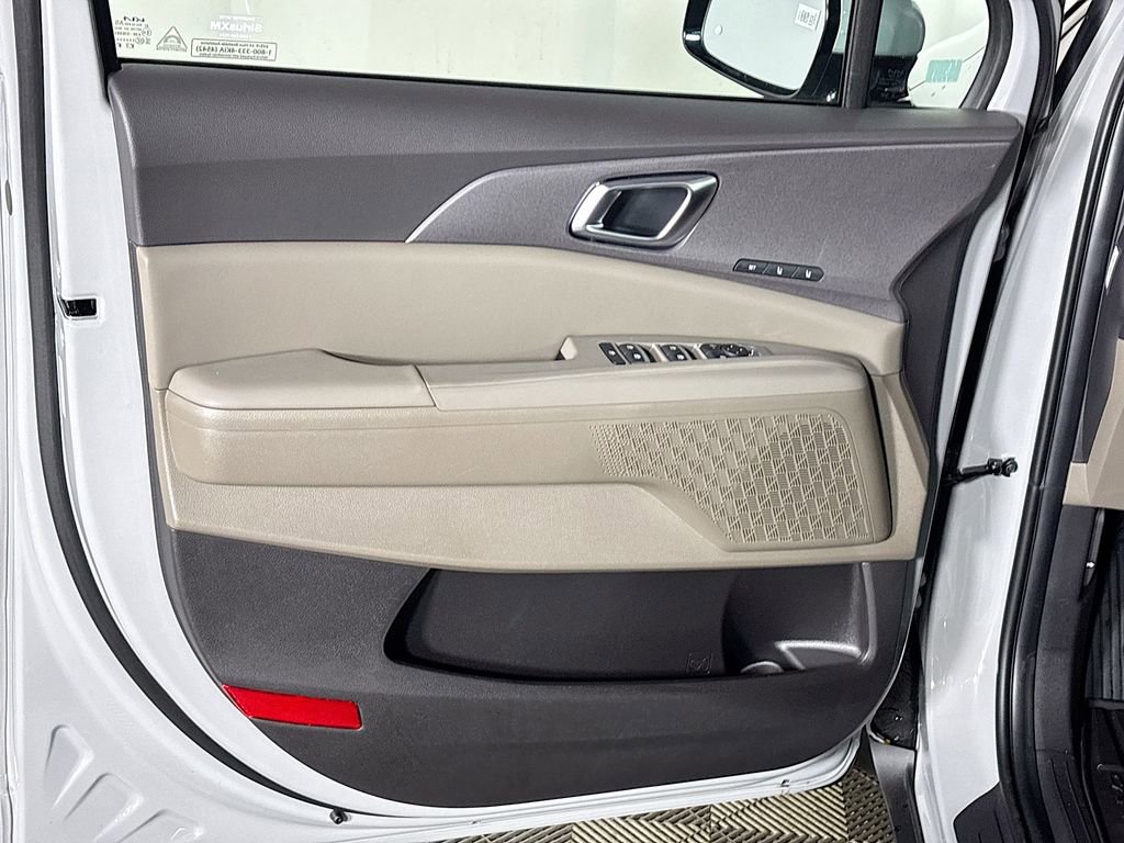 New 2026 Kia Carnival SX image 11