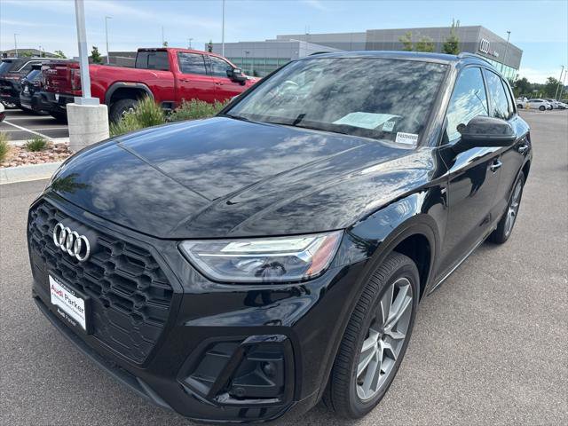 Certified 2025 Audi Q5 2.0T Premium w/ Convenience Plus Package image 1