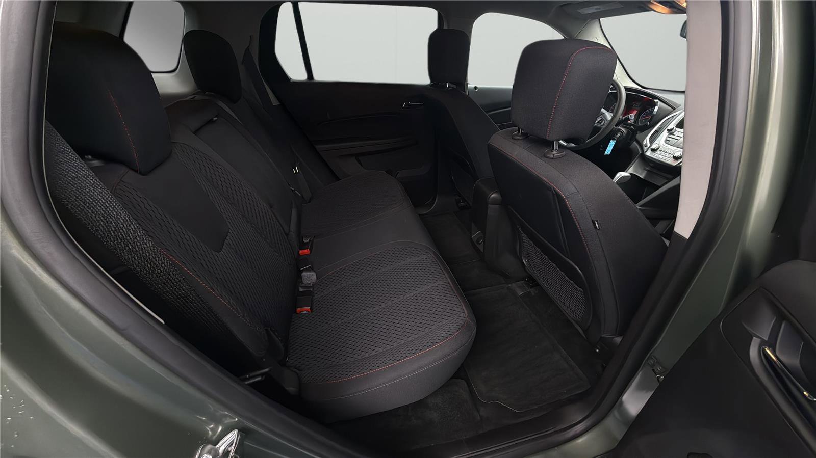 Used 2015 GMC Terrain SLE AWD/4WD image 13
