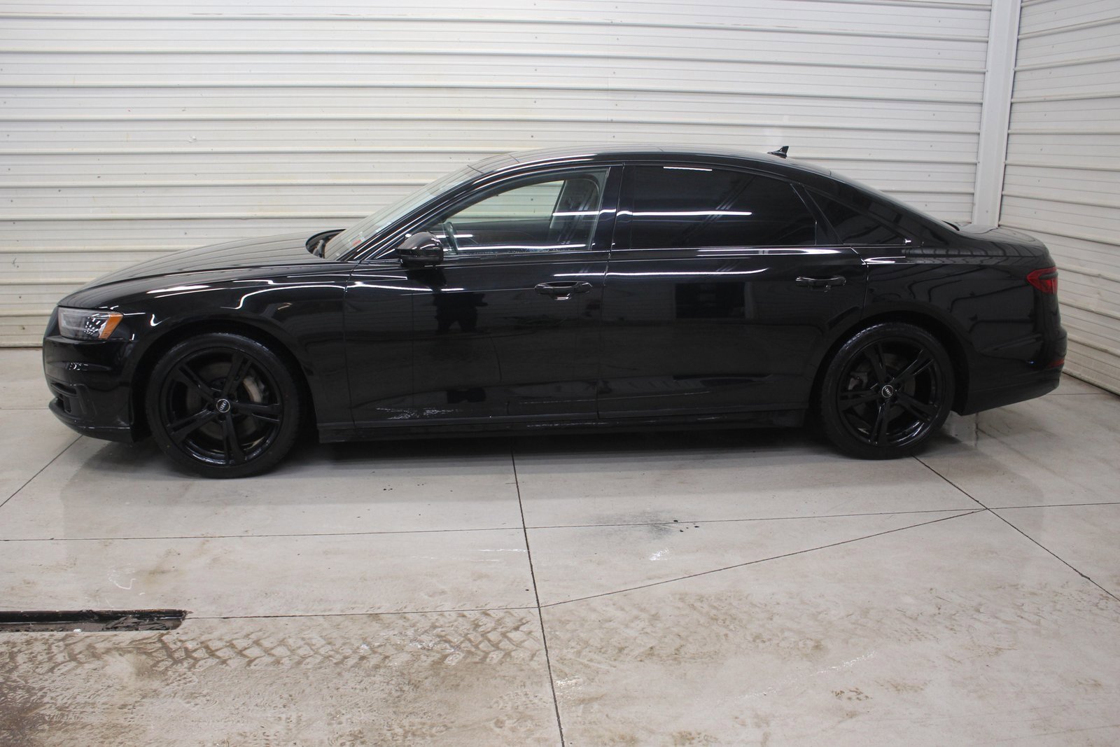 Used 2019 Audi A8 L 3.0T w/ Luxury Package image 10