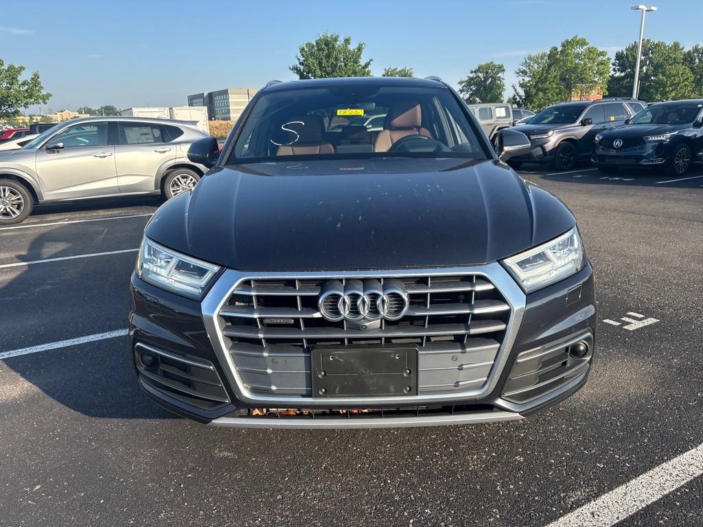 Used 2020 Audi Q5 Prestige w/ Prestige Package AWD/4WD image 2