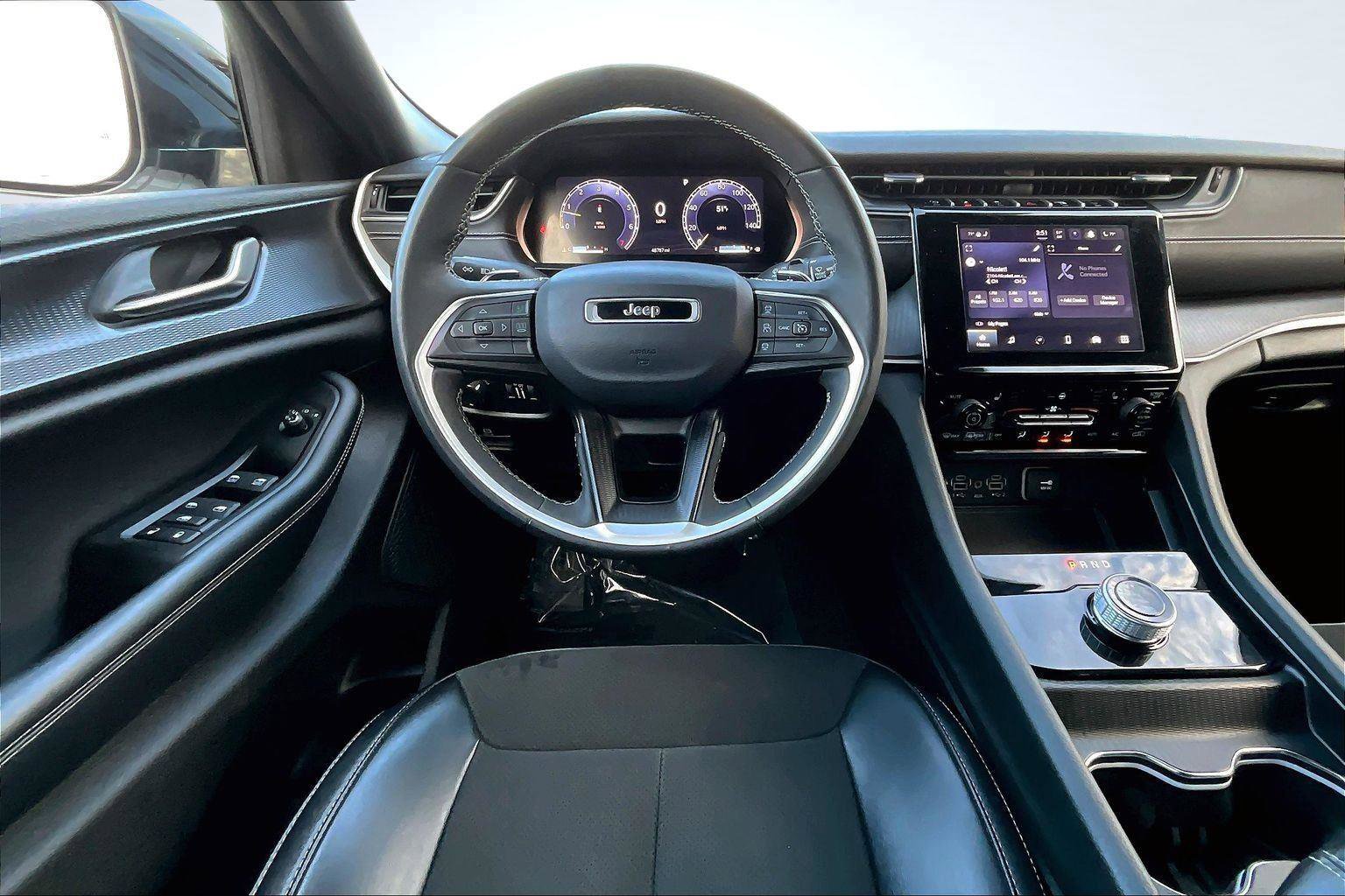 Used 2023 Jeep Grand Cherokee Altitude image 5