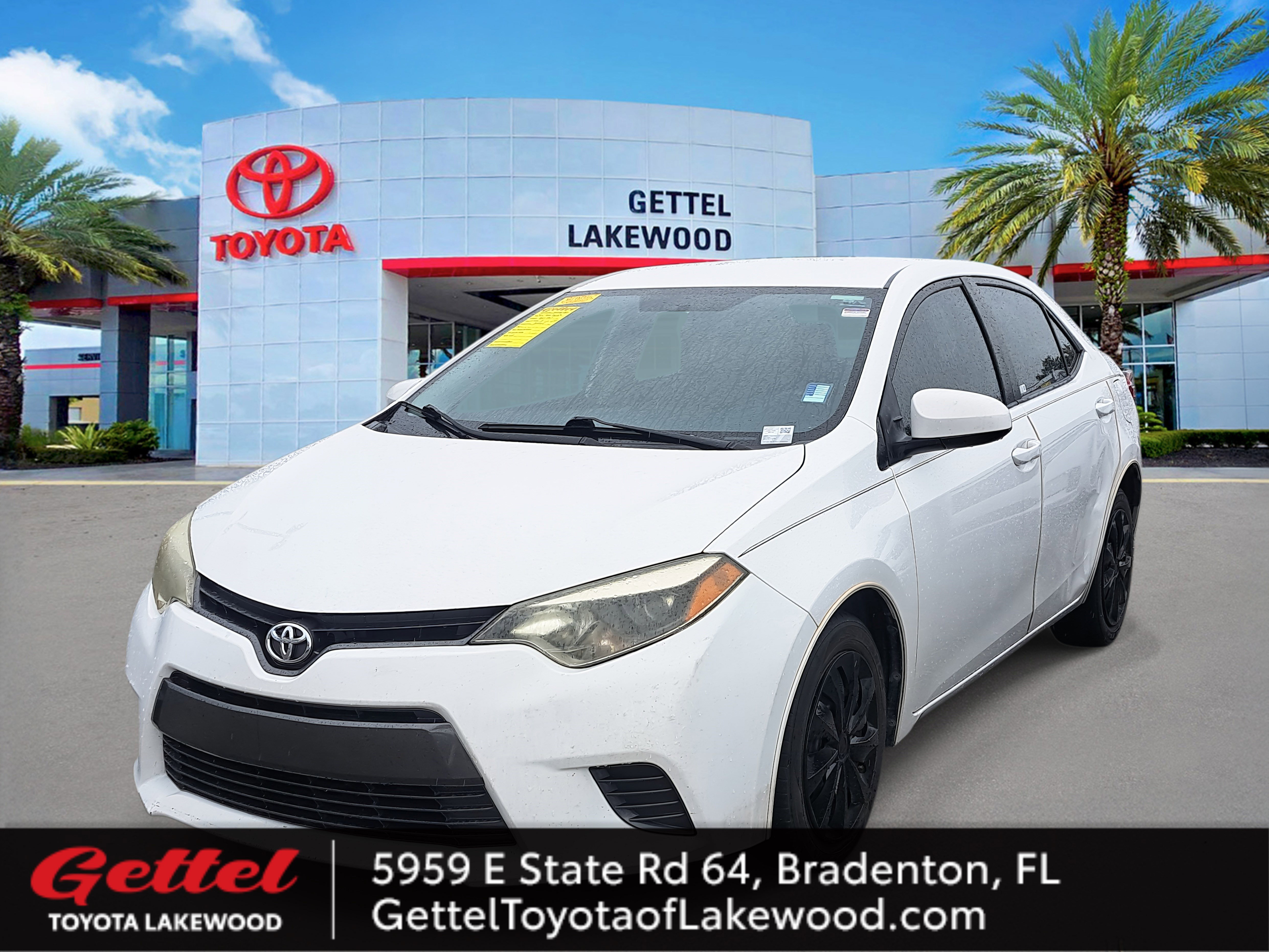Used 2016 Toyota Corolla LE image 1