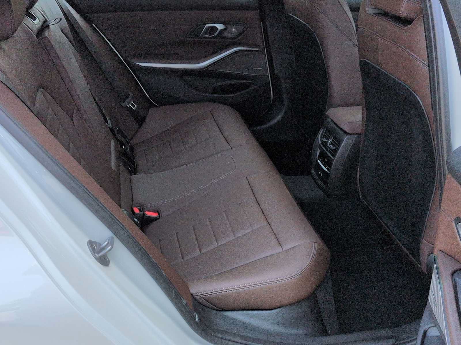 New 2026 BMW 330i xDrive Sedan w/ M Sport Package AWD/4WD image 22