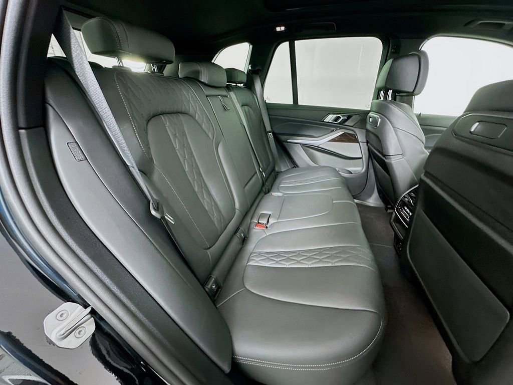 Certified 2024 BMW X5 xDrive40i w/ Premium Package image 28