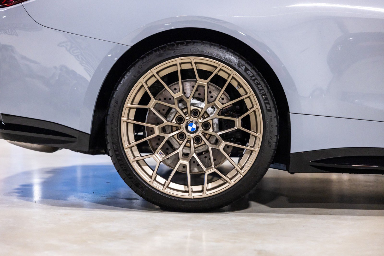 Used 2025 BMW M4 CS AWD/4WD image 31