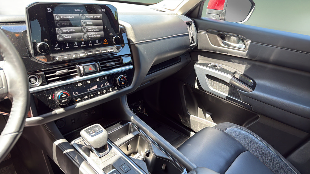 Used 2022 Nissan Pathfinder SL w/ SL Premium Package AWD/4WD image 27