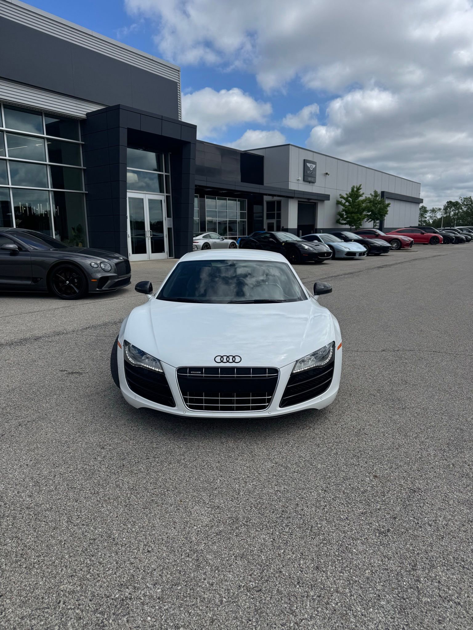 Used 2012 Audi R8 V10 AWD/4WD image 3