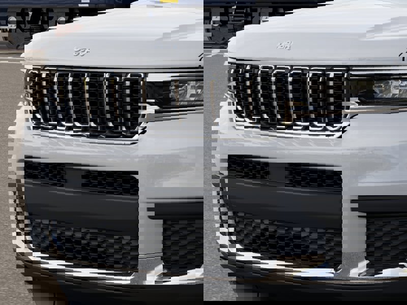 New 2026 Jeep Grand Cherokee L Laredo image 21