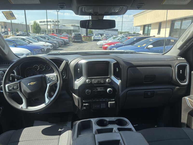 Used 2022 Chevrolet Silverado 2500 LT AWD/4WD image 8
