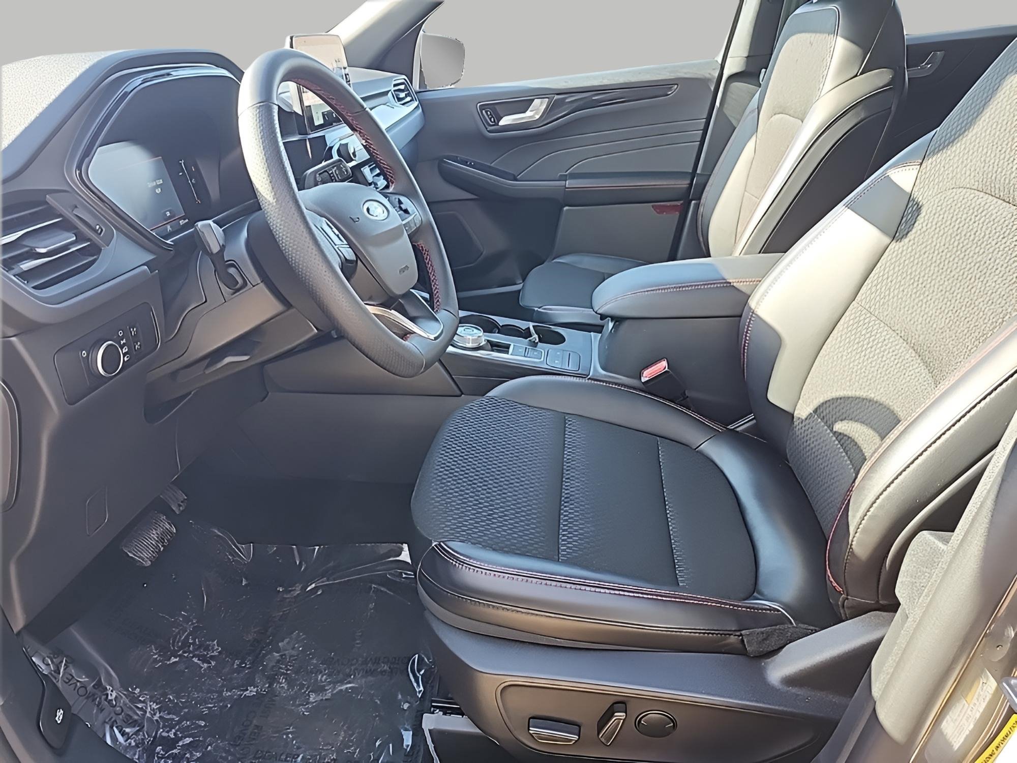 Certified 2025 Ford Escape ST-Line image 13