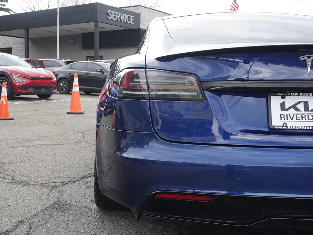 Used 2022 Tesla Model S Plaid image 15