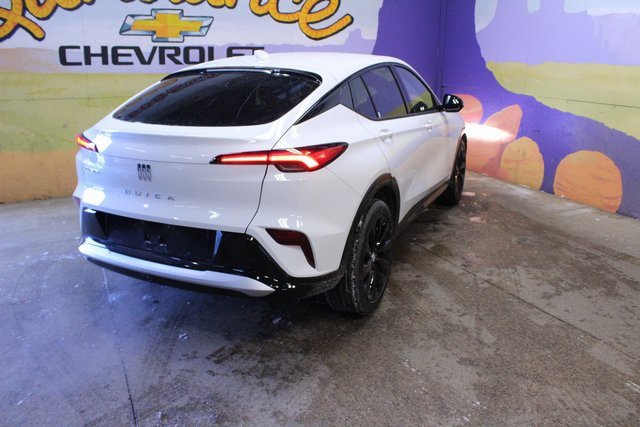 Used 2025 Buick Envista Sport Touring image 8