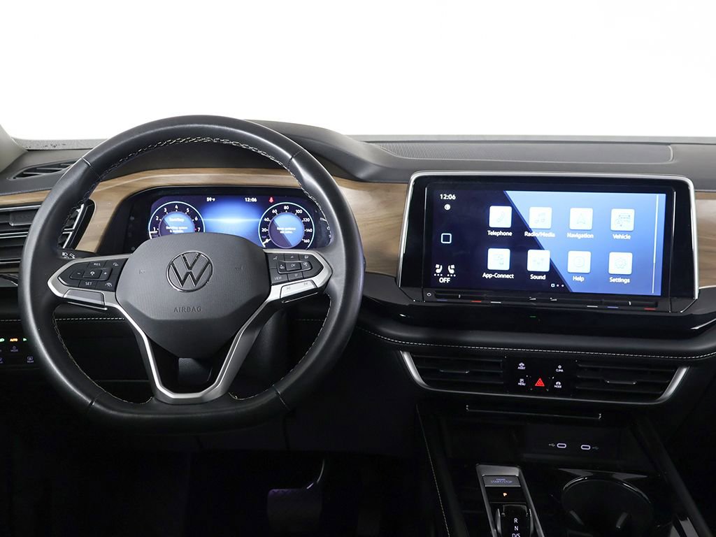 Used 2024 Volkswagen Atlas SE AWD/4WD image 43